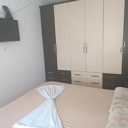 For Rent Elis Apartmán